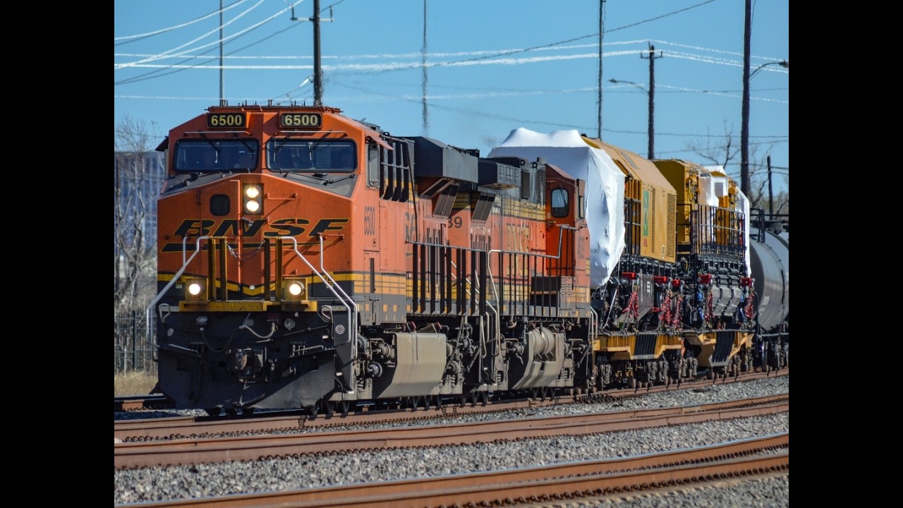 A Train Meet with 2 BNSF Trains with PLENTY of GOODS!  (Tower 26)