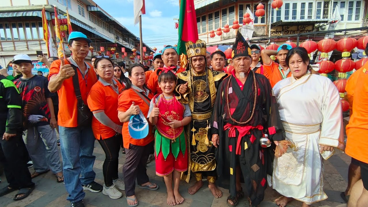 Suasana sebelum capgomeh jalan ribuan Tatung siap meramaikan capgomeh 2026