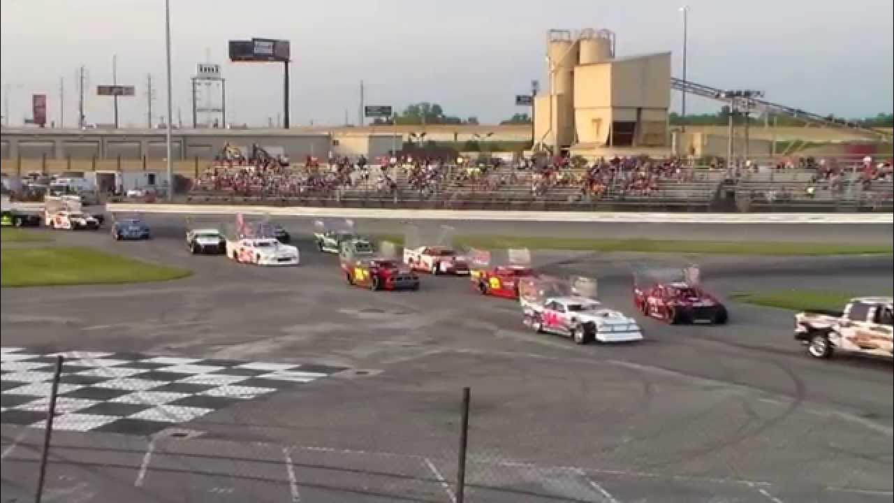 sportsdrome speedway extreme wing figure 8 triple 25 first race awesome