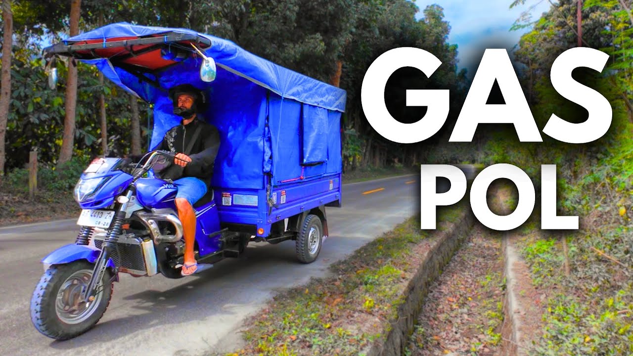 Larantuka ke Maumere pakai Motor Campervan Viar Karya 3 Roda