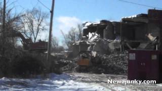 Newzjunky.com- Martin Street Warehouse Demolition