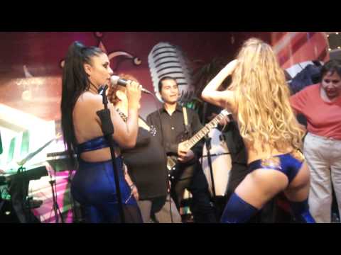 EMILY VARGAS – NALGOMETRO
