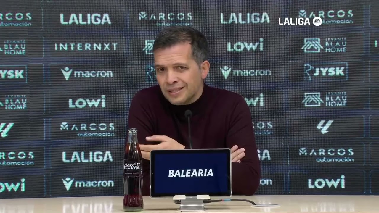Rueda de prensa de Luís Castro tras el encuentro LevanteUD-Villarreal