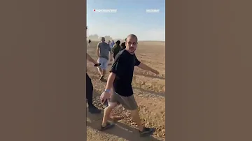 در داخل جشنواره موسیقی افراد مسلح حماس حمله کردند و از آنجا گروگان گرفتند 