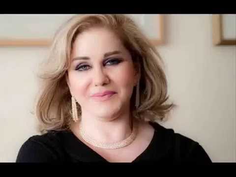 ‫الفنانة ميادة الحناوي تغني للحشد الشعبي‬‎ - YouTube