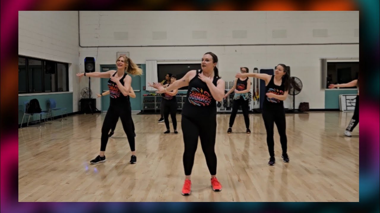 Duele El Corazón  -  Enrique Iglesias  Zumba #dance  #dancefitness 