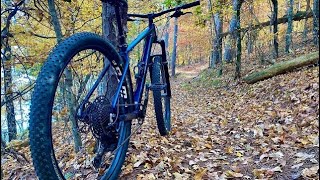 Hardtail Mountain Biking Autumn Ride at Beautiful Lake Springs Loop