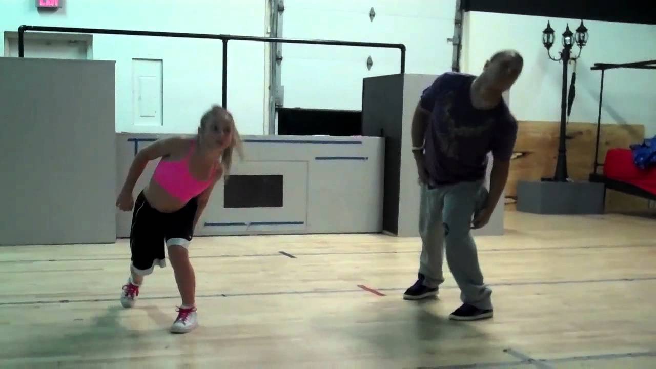 Amy Magsam and Mario Velez Jr. Dancing to Brittney Spears