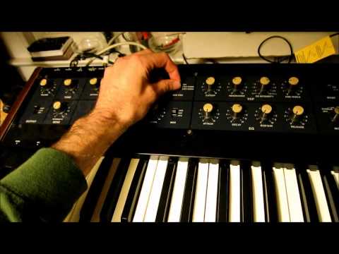 TR-707 Stepping the Arpeggiator on a Korg Polysix