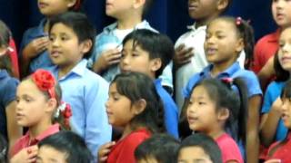 Handoan 50 . Kenny Hat N Nhan Bang Khen Lop 2 Cuoi Nam Hoc .02 06 2010