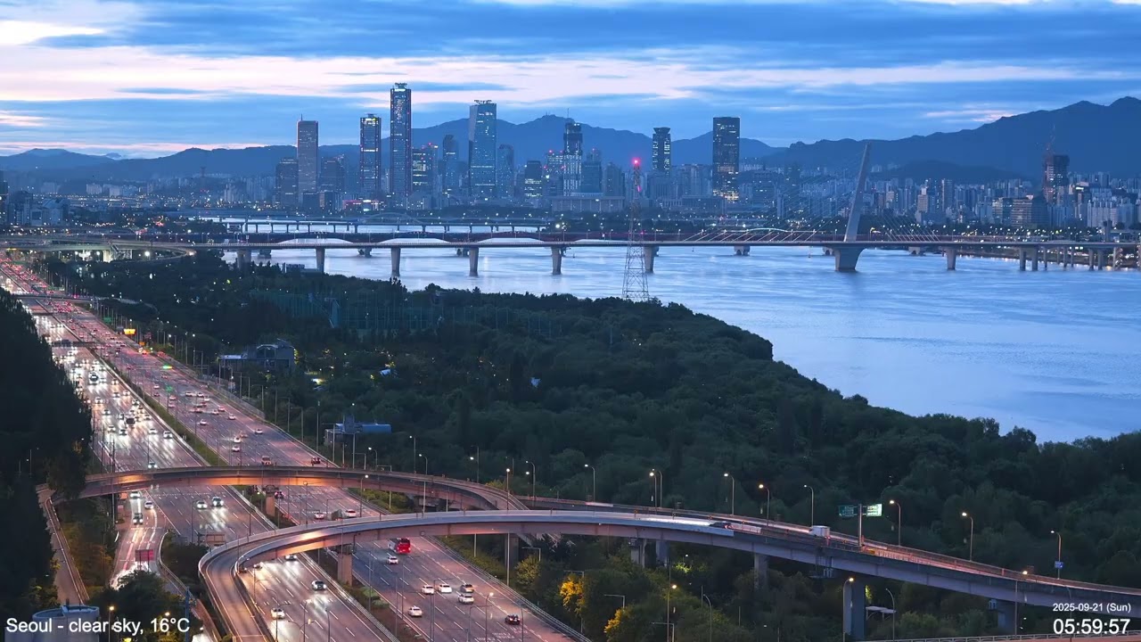 서울 한강의 9월 일요일 아침 일출 시간 The sunrise time in Seoul (Han River area) on a Sunday morning in September