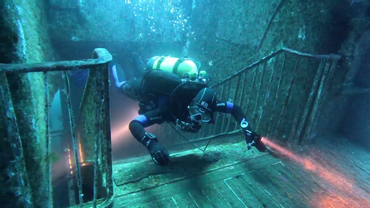 Dive ref 21051   Karwela Wreck Engine room penetration  2025 06 05    4K