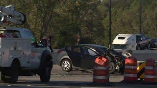 Deadly crash shuts down Katy Freeway