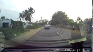 Dashcam Video - Scary Bus Stunt