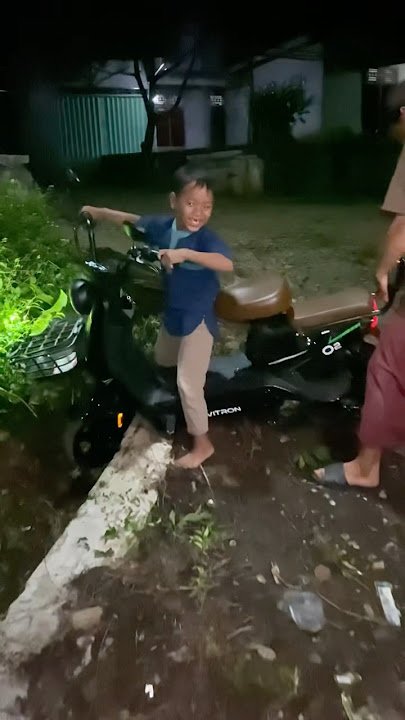 Tuan Faruk nyussruk pake sepeda listrik #davidsunairi #wargads #anakdesa #minivlog