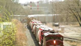 Cn 2408 North On The Leithton Sub By West Chicago On 4-17-2011