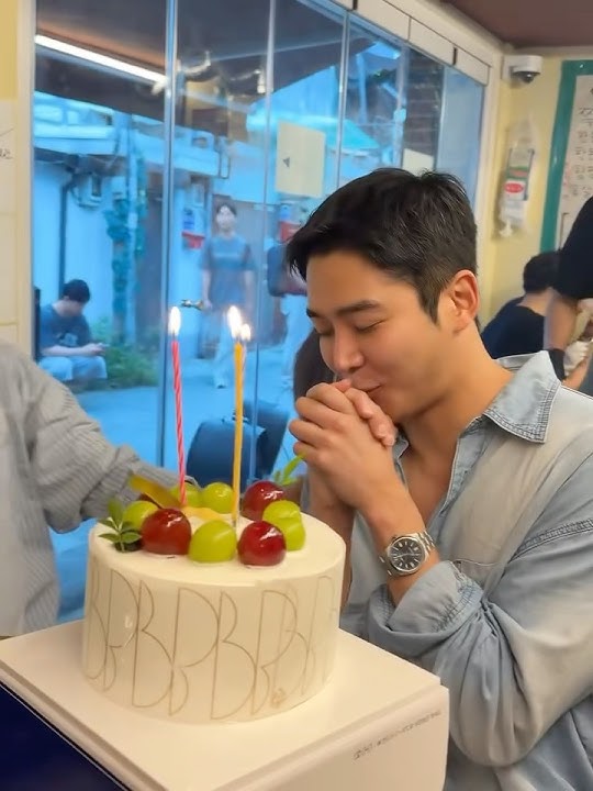 Who believes our Rowoon is turning 29 🎂😭🫶🏻😍🥹🫠 #rowoon #로운