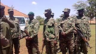 Umukhulu Wekamaye kalinda Bakuka Umukosi Katoo Kalyebara nga aawa Liye Inzu