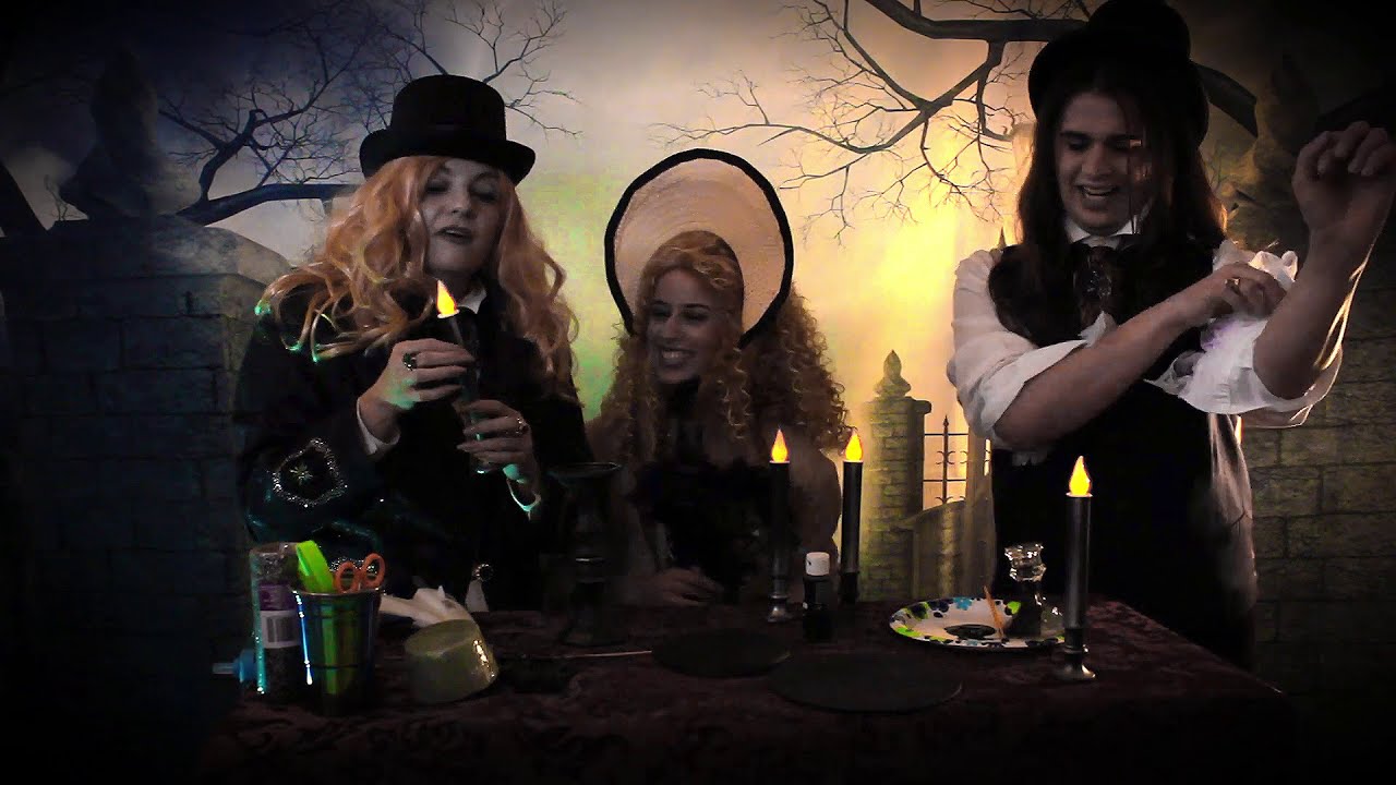 Gothic creepy candelabra for Halloween!