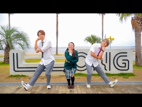 I danced on a fashionable beach.