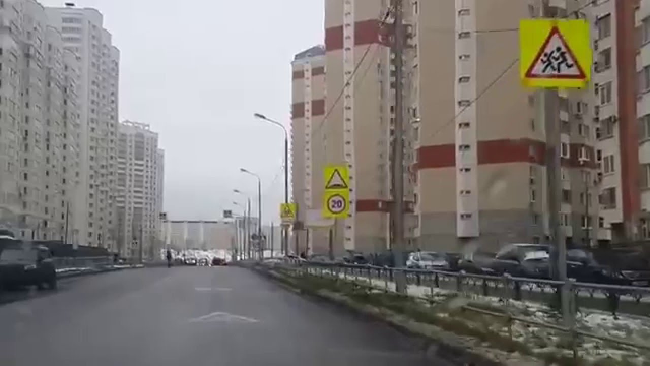 Парковка красная машина Парковка красная машина