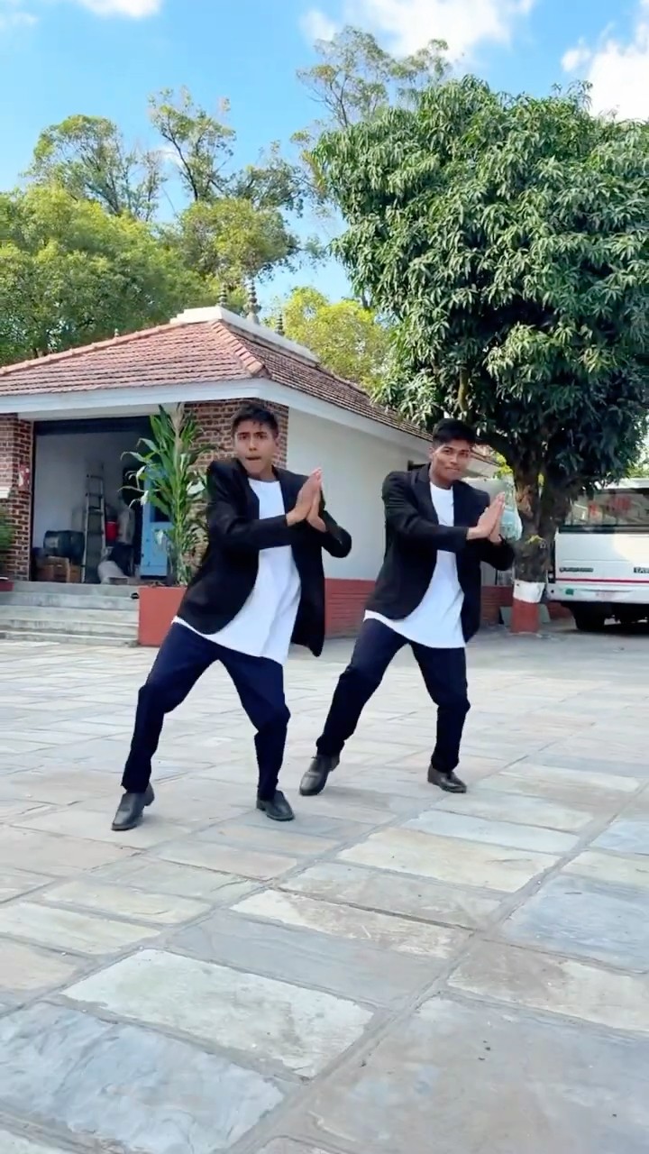 Bhool Bhulaiyaa 3 - Dance Video | Kartik Aaryan | Aayush \u0026 Abhay #shorts #viral