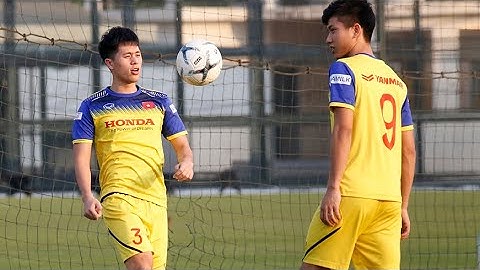 VIDEO: Đình Trọng và Phan Văn Đức thi rê bóng ở ĐT Việt Nam