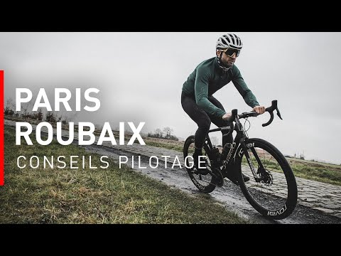 Vidéo: Les équipes visitent les pavés pour les dernières reconnaissances de Paris-Roubaix (sous la pluie)