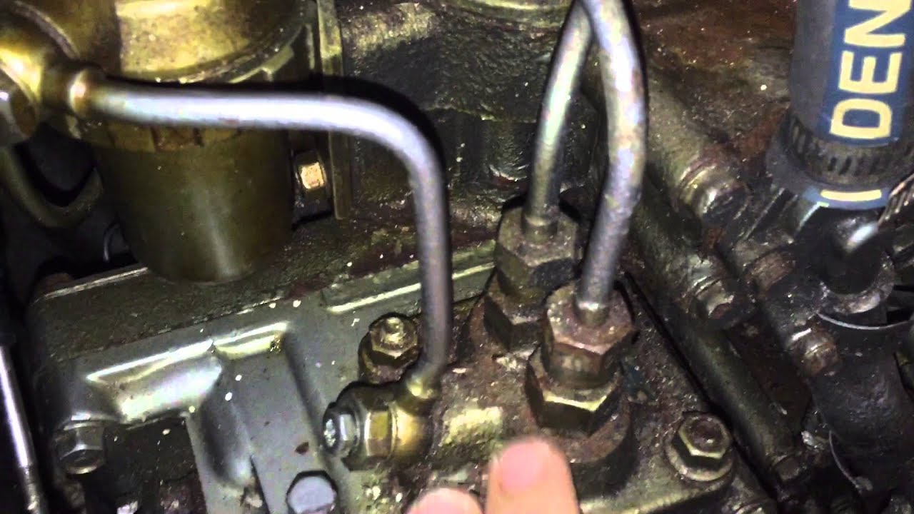 SailorPunk Bleeding air from fuel, Yanmar 2GM YouTube