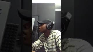 How to make a trap song in 1min