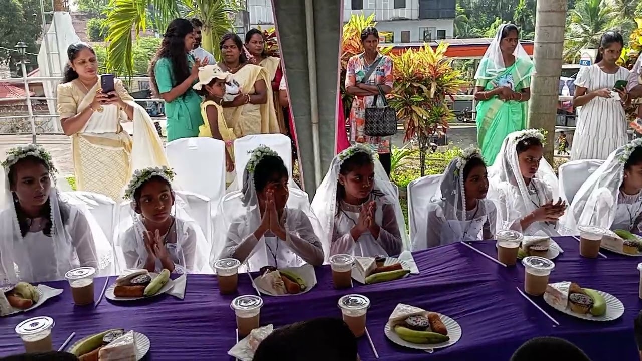 අලව්ව පොල්ගහවෙල මිසමේ දරුවන් ප්‍රථම වරට දිව්‍ය සත්ප්‍රසාද වහන්සේ ලබා ගත් දින විශේෂ අවස්ථා 