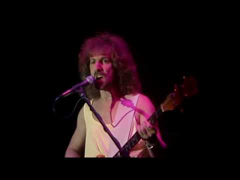 Barclay James Harvest - "Kiev" Live in Treptower Park, East-Berlin 1987