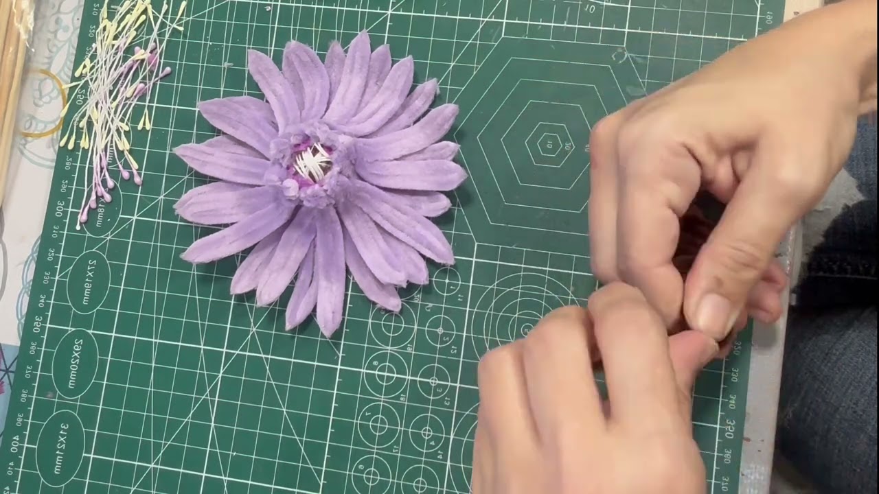 Tutorial de flores con limpiapipas paso a paso