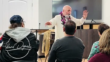 Rev Bill McDonald: Lecture on Energy & Miracles to an audience of energy healers in Kailua, Hawaii.