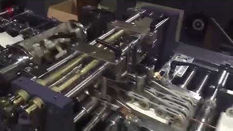 ZF 380C Maquina para fabricar carta en alta velocidad/High speed envelope machine