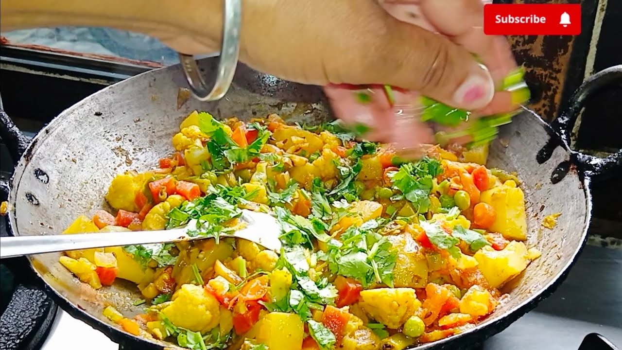 ठंड में बनाएं गर्मागर्म मिक्स 🍅🥗सब्ज़ी | आसान, झटपट और बेहद टेस्टी रेसिपी!