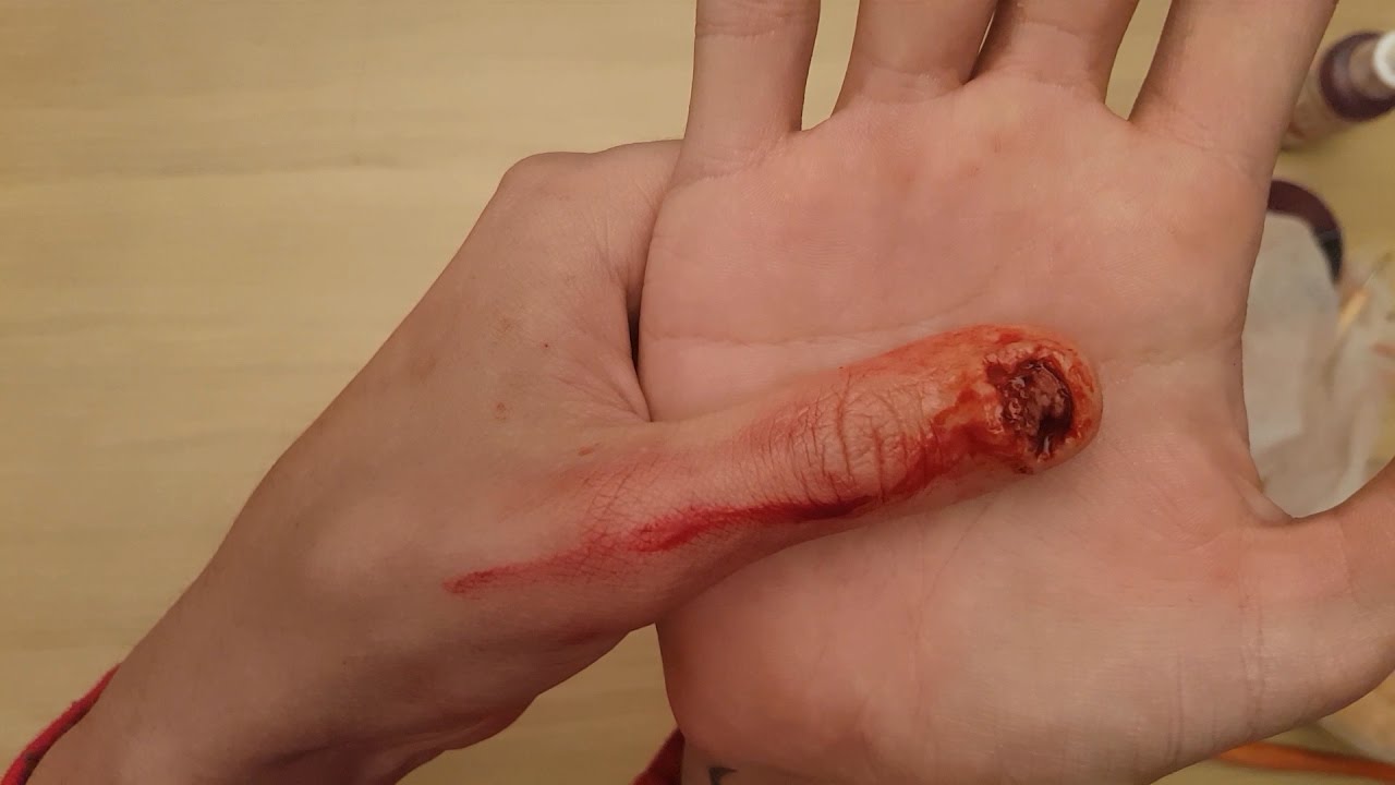 Torn off nail        *sfx makeup tutorial.