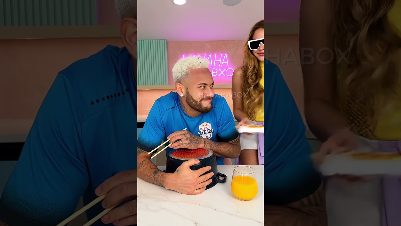 Shakira tricks Neymar.#shakira #neymar