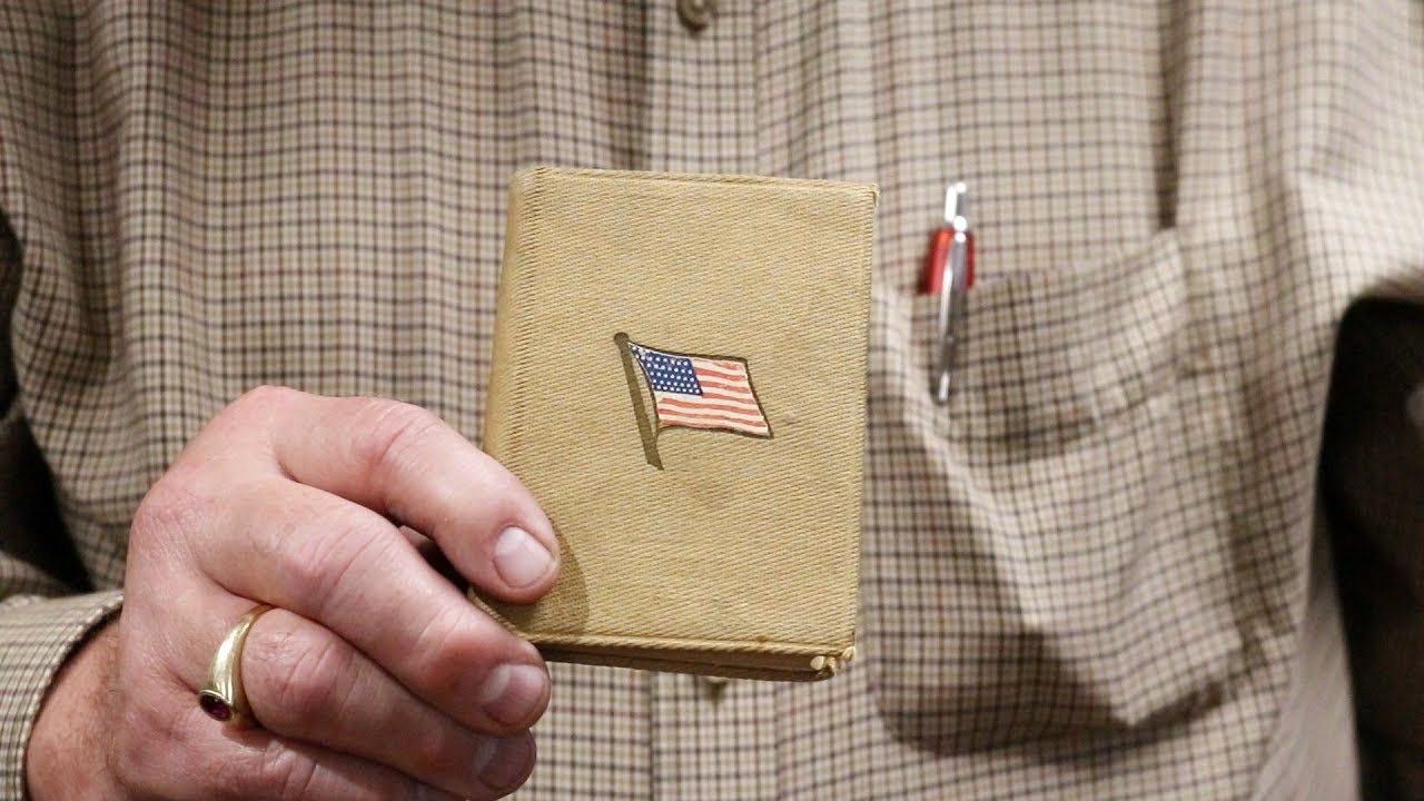 Colonial Flag Foundation WWI Display-A US Soldier’s New Testament