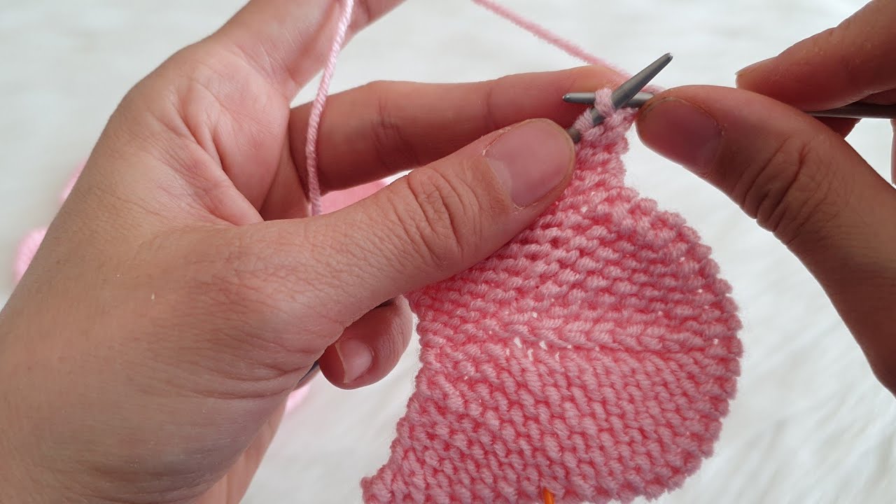 Модели кокеток с листовым узором - модели детских жилетов с кокеткой - модели с воротником-стойкой