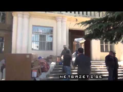 გამოსახლება ყოფილი მე-13 სკოლიდან