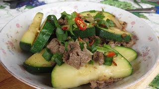 A nice simple stir fry for you all to try. enjoy links -------- our
website http://goo.gl/r45g5e how make - vietnamese sweet and sour soup
https://www.you...