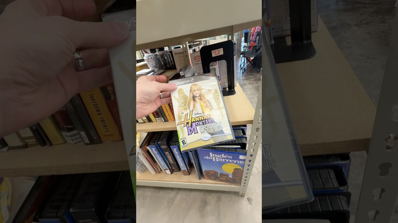 Запечатанные игры для PS2 в комиссионном магазине