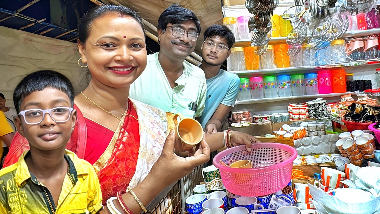 সন্ধ্যায় শ্রাবনী মেলায় সংসারের জন্য অনেক জিনিস কিনলাম । সকালে ননদ, শাশুড়িমা,মা সব বাড়ি গেল