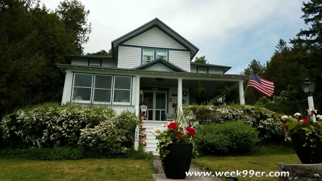 Fall In Love With The Victorian Homes And Charm On Mackinac Island
