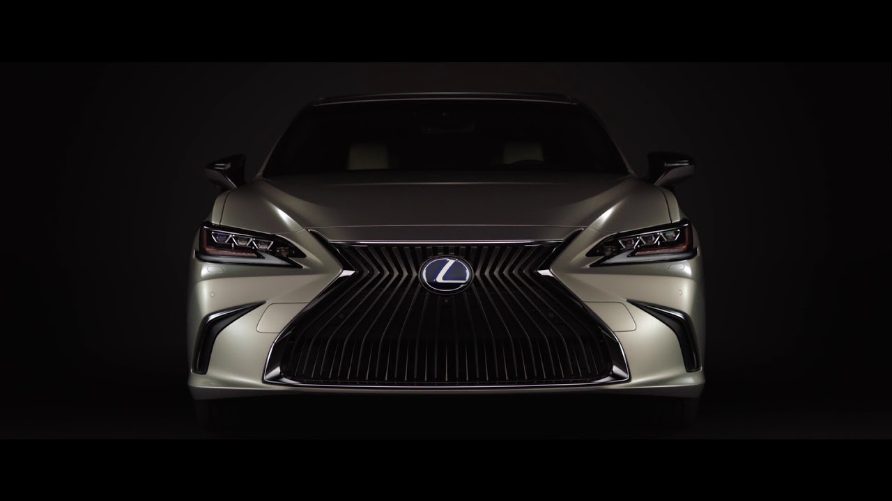 2019 Lexus ES adds F Sport model and Apple CarPlay tech