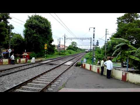 22387 Up Howrah-Dhanbad Black Diamond SF Express Skipping Through At Adisaptagram..
