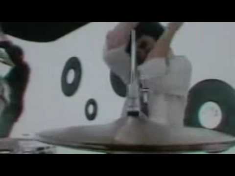 The Shirts - Laugh And Walk Away acordes