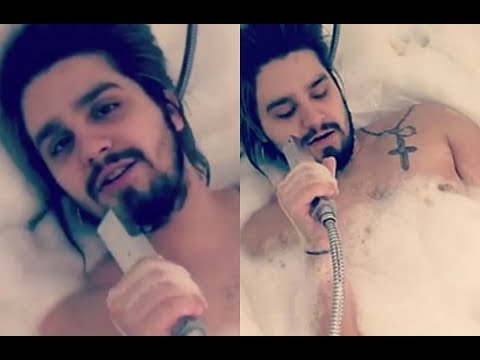 Luan Santana canta música "Acordando o Prédio"em banheira e leva fãs à loucura: 'Não aguento'