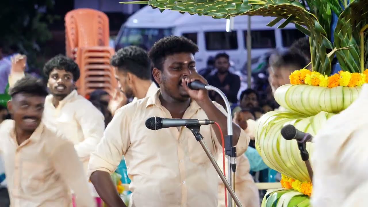 ഇന്ദുചൂഡൻ അരികില്‍ ... ഓണംകളി പാട്ടുകള്‍ കേള്‍ക്കാനാണ്‌ ഏറ്റവും കൂടുതൽ ആസ്വാദകരുള്ളത് ശരിയല്ലേ